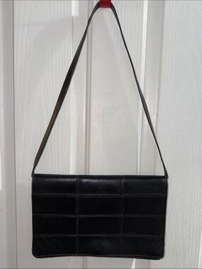 Classic Black Leather Grid Shoulder Bag